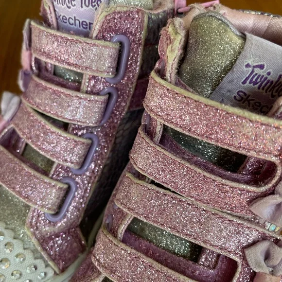 SKECHERS
Twinkle Toes Miss Holla Glam Light-Up High Top Sneakers. - Picture 8 of 11